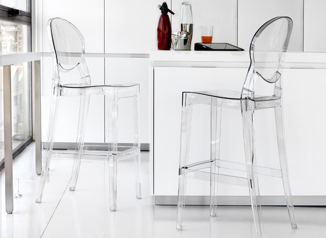 BC IGL 2358 Több színben vintage Műanyag beltéri bárszék